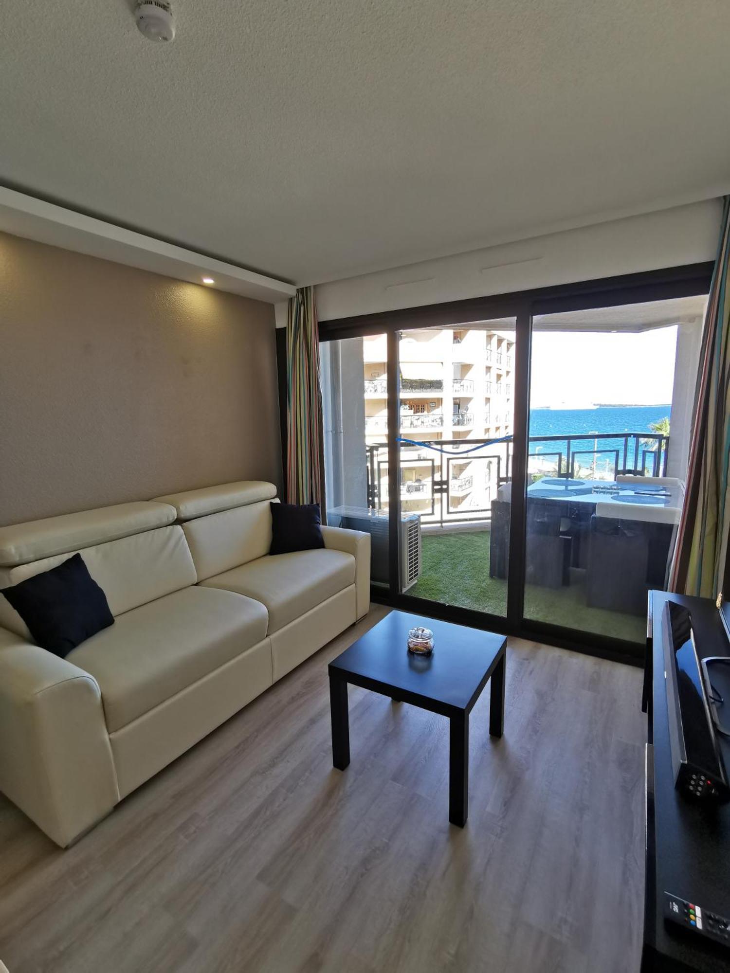 Appartement En Bord De Mer Канни Екстер'єр фото